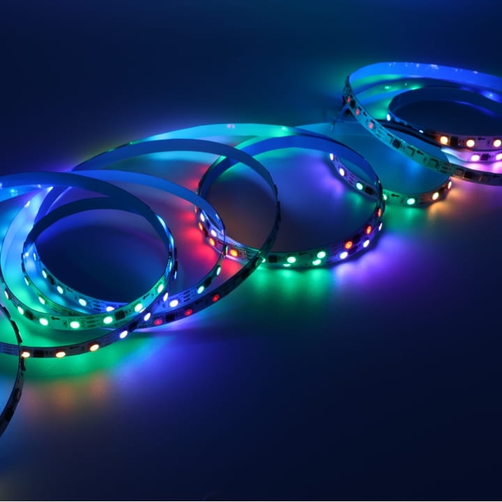 tasma_cyfrowa_rgb_smd_300_5050_12V_ws2811_4.jpg