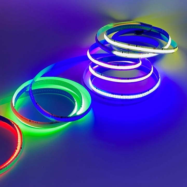 pol_pl_Tasma-cyfrowa-LED-COB-Digital-21W-metr-DC24V-kolorowa-RGB-rolka-5-metrow-3726_5.jpg
