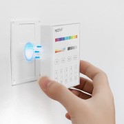 pol_pl_Panel-dotykowy-MiBoxer-B4-uniwersalny-do-MONO-CCT-RGB-RGBW-RGBCCT-programowalny-do-4-stref-radiowy-2-4Ghz-bialy-1260_5.jpg