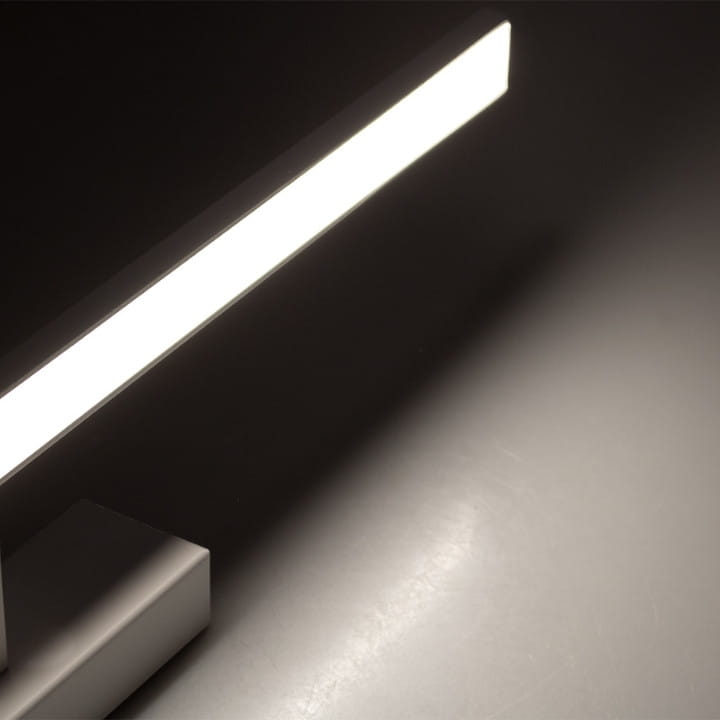 pol_pl_Lampa-nad-Lustro-VENUS-Kinkiet-LED-Scienna-Lazienkowa-18W-1100lm-Biala-Neutralna-90cm-18210_7-Photoroom.jpg