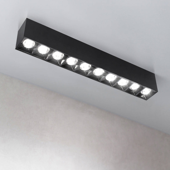 pol_pl_Lampa-liniowa-natynkowa-30w-4000K-czarna-JDL-4T-1066_6-Photoroom.jpg