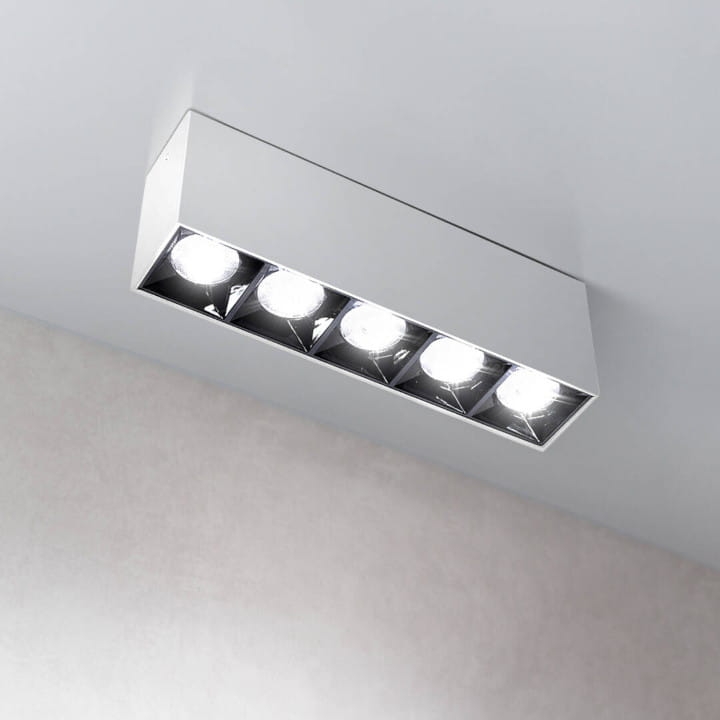 pol_pl_-Lampa-liniowa-natynkowa-15w-4000K-biala-JDL-3T-1060_6-Photoroom.jpg