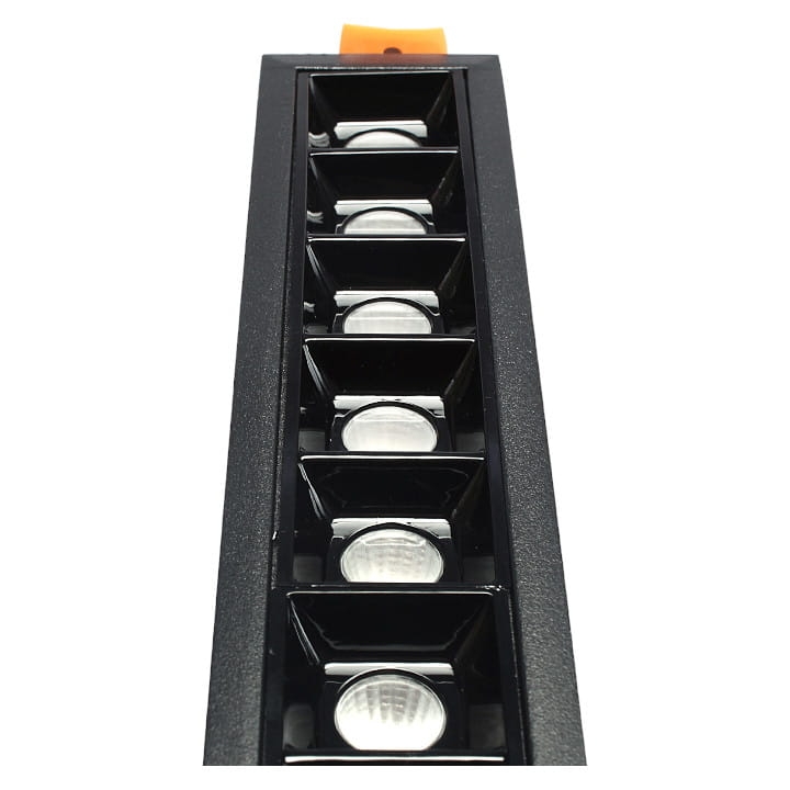 pol_pl_Lampa-liniowa-Led-podtynkowa-30W-3000K-czarna-JDL-15T-590_5-Photoroom.jpg