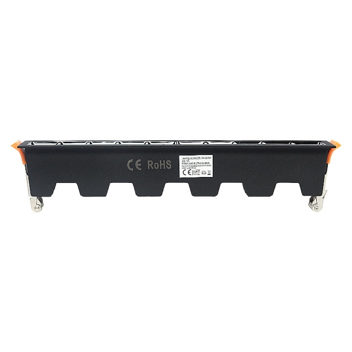 pol_pl_Lampa-liniowa-Led-podtynkowa-20W-3000K-czarna-JDL-10T-588_5-Photoroom.jpg