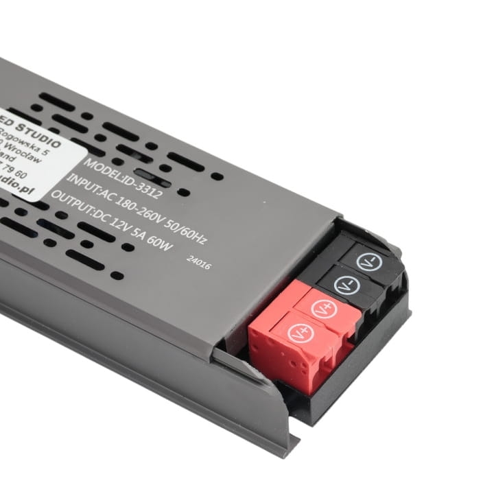 zasilacz_led_12v_60w_plaski_ultraslim_graphite_pro_9.jpg