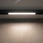 lampa_led_magnetyczna_MX012_12W_30cm_stripe_czarna_neutralna.jpg
