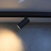 lampa_led_magnetyczna_MX031_6W_reflektor_spot_cieple.jpg