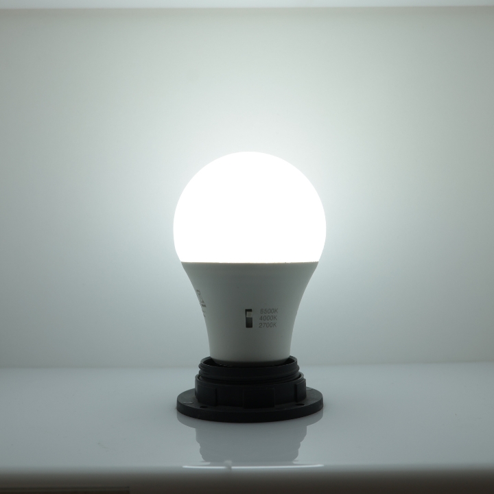 zarowka_led_e27_a60_multiwhite_12w_ledline_6500k.jpg